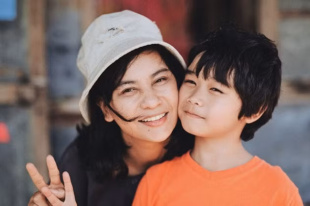Cát Phượng trong phim "Hạnh phúc của mẹ", phim chiếu khai mạc Tuần phim.