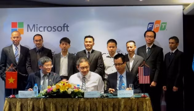 FPT ký hợp tác doanh nghiệp với Microsoft về phần mềm bản quyền