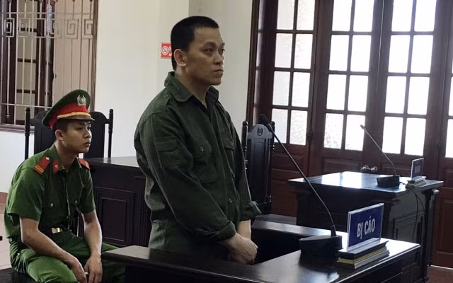 Bị cáo Hà Công Khánh tại tòa.