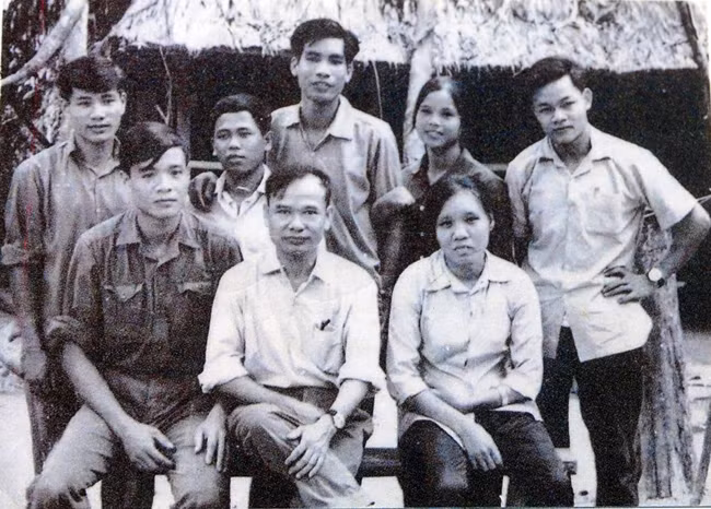 Cán bộ, chiến sĩ Ban Tuyên huấn Khu V năm 1972.