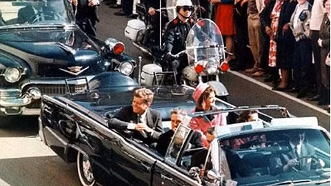 Vụ ám sát TT Mỹ Kennedy bằng súng đến nay vẫn là điều bí ẩn. Sau vụ ám sát này, các TT Mỹ đã chấm dứt việc đi lại bằng x