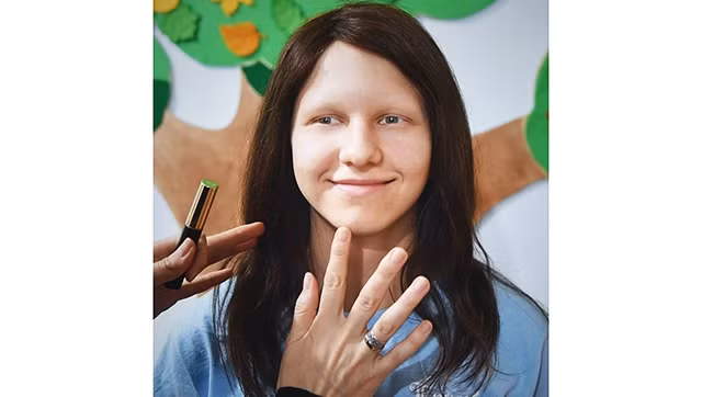 Eliza không bỏ cuộc