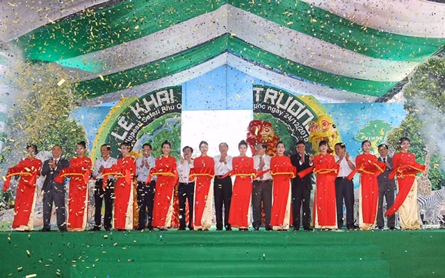 Nghi lễ cắt băng khai trương Vinpearl Safari Phú Quốc.