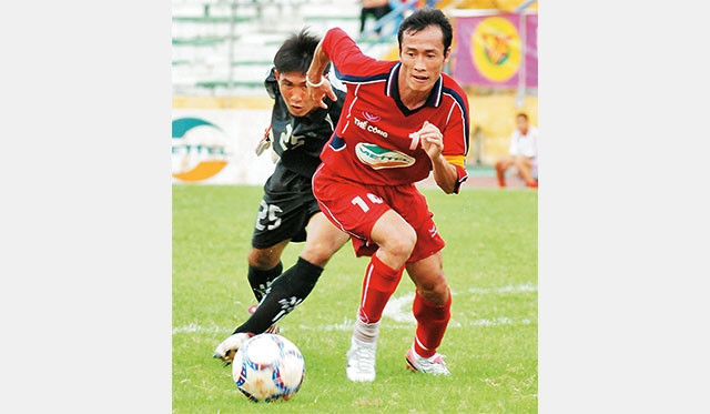 Đặng Phương Nam khi còn thi đấu trong mầu áo Thể Công.