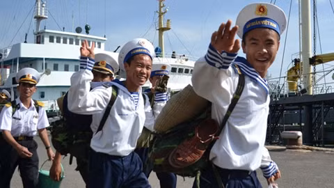 Bài ca chiến sĩ hải quân