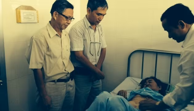 Chưa mổ lấy thai gần 30 năm trong bụng cụ bà 76 tuổi