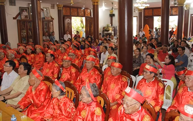 Đại lễ mừng thọ diễn ra trong bầu không khí ấm cúng và vui tươi của ngày đầu Xuân mới Kỷ Hợi 2019.