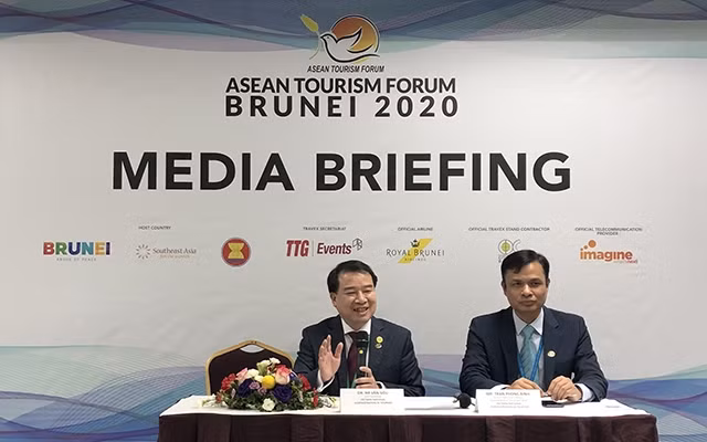 Quang cảnh buổi họp báo.