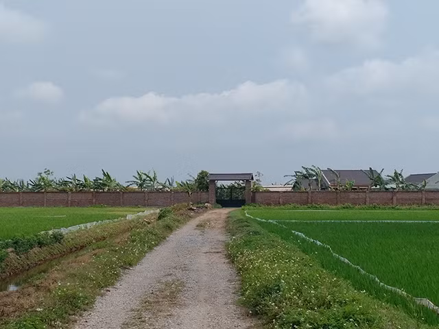Một trang trại được chuyển đổi sai mục đích. Ảnh: NAM PHONG