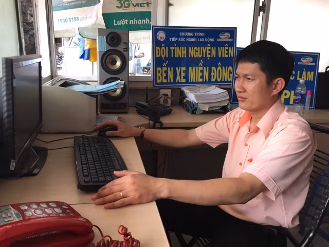 Người cán bộ đoàn gắn bó với thanh niên nghèo