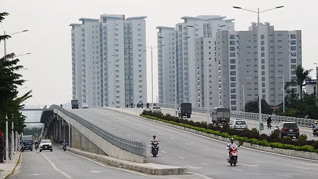 Phát triển kết cấu hạ tầng giao thông đang cần lượng vốn lớn. Ảnh: HẢI ANH