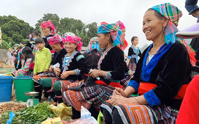 Chợ phiên San Thàng mang đậm âm sắc của một phiên chợ vùng cao.