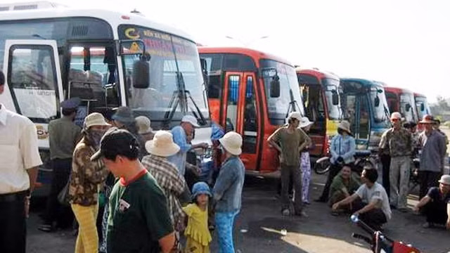 Tăng cao nhất là nhóm Giao thông với mức tăng 2,99% so với tháng trước.