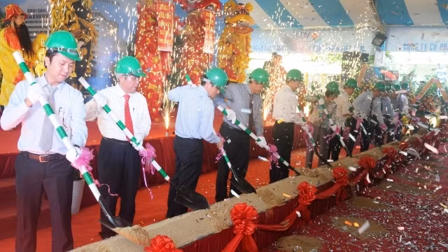 Quang cảnh Lễ khởi công.