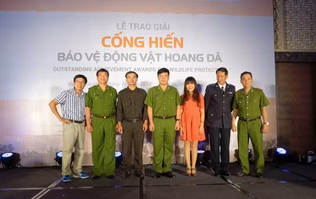 Bảy cá nhân nhận Giải Cống hiến Bảo vệ động vật hoang dã lần hai năm 2015.