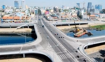 TNXP TP Hồ Chí Minh quyết tâm xây dựng tuyến đường Ðông - Tây "văn minh, hiện đại, mang đậm bản sắc văn hóa, lịch sử".