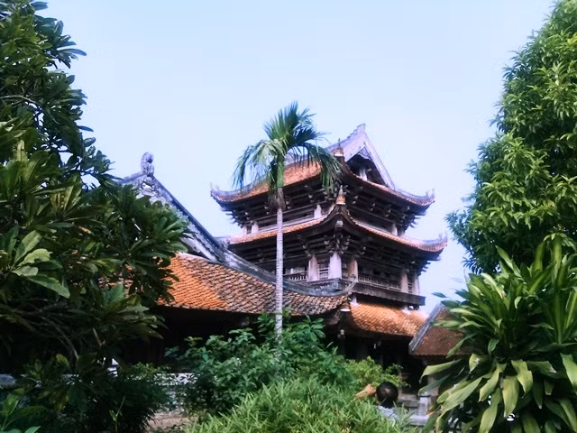 Gác chuông chùa Keo, một kiệt tác nghệ thuật gỗ độc đáo, một biểu tượng văn hóa của tỉnh Thái Bình.