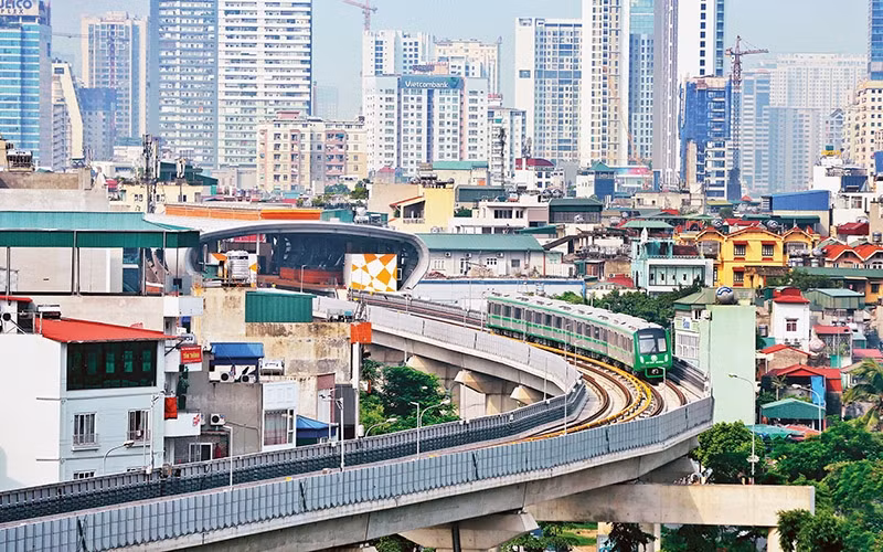 Sau nhiều lần lỡ hẹn, tuyến đường sắt đô thị Cát Linh - Hà Ðông do Bộ Giao thông vận tải làm chủ đầu tư vẫn chưa được đưa vào vận hành, khai thác. Ảnh | Nguyễn Nam