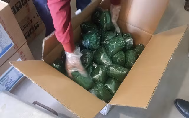 Số hóa chất Green Malachite Công an phát hiện, thu giữ tại đại lý thuốc thủy sản Tuân Hương