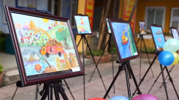 Một số bức tranh dự thi của học sinh Trường Tiểu học Kim Đồng, Hà Nội (Ảnh: Ban tổ chức).