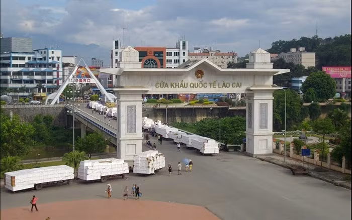 Thị xã Bằng Tường lùi thời điểm thông quan, Bộ Công thương khuyến cáo hoạt động xuất nhập khẩu