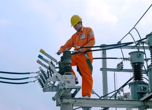 50 năm EVNNPC: Sức mạnh và niềm tin