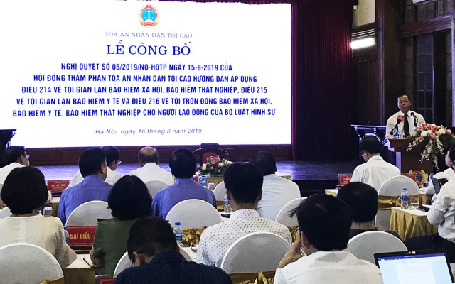 Hướng dẫn áp dụng xử lý tội phạm về bảo hiểm xã hội, bảo hiểm y tế trong Bộ luật Hình sự