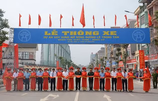 Hà Nội khánh thành tuyến đường kiểu mẫu Lê Trọng Tấn