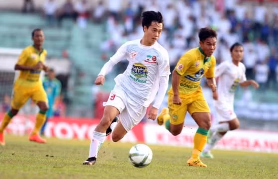 Hoàng Anh Gia Lai tiếp đón FLC Thanh Hóa trên sân nhà Pleiku là trận cầu tâm điểm của vòng đấu này.