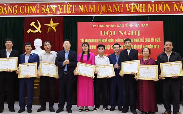 Tôn vinh nghệ nhân, thợ giỏi lĩnh vực nghề thủ công mỹ nghệ