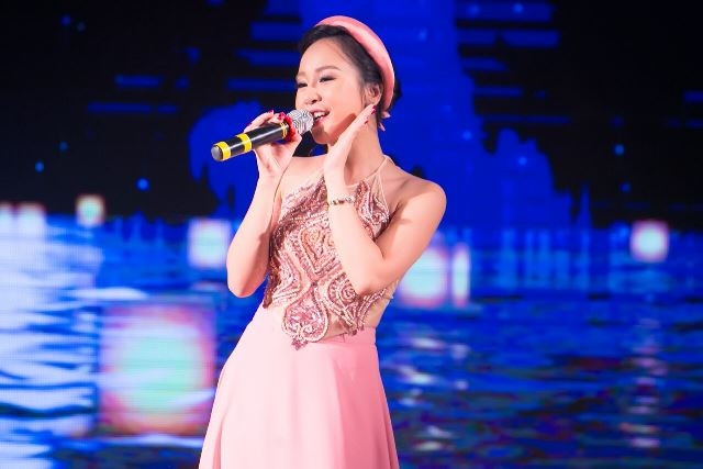 Sao Mai Hồng Duyên ra mắt CD "Duyên"