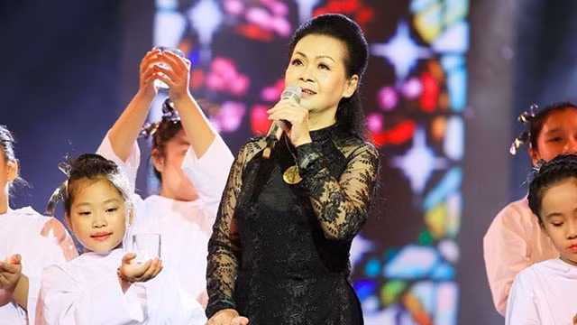 Khánh Ly lưu diễn ba miền