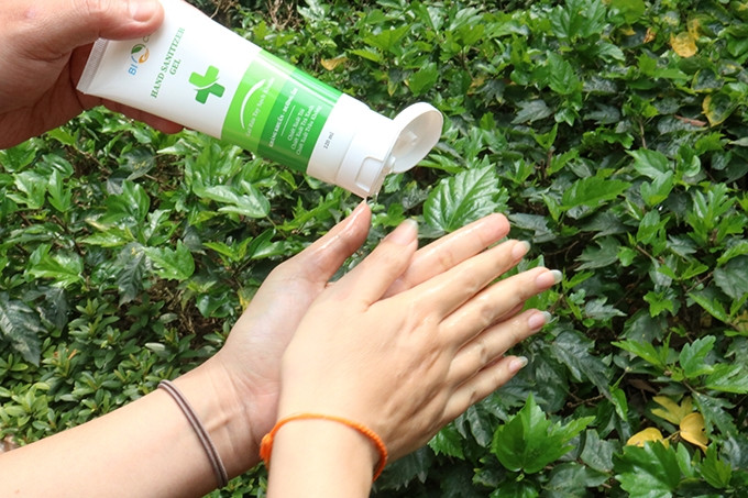 Công dụng của chiết xuất tỏi và trầu không trong gel sát khuẩn