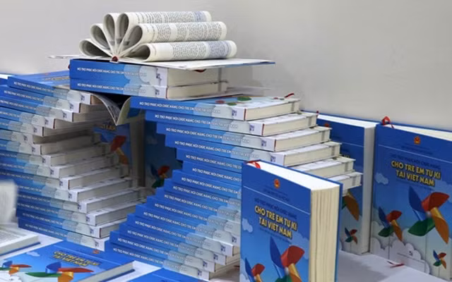 Bộ tài liệu hỗ trợ phục hồi chức năng cho trẻ em tự kỷ ở Việt Nam.