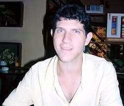 Đạo diễn David Chapman.