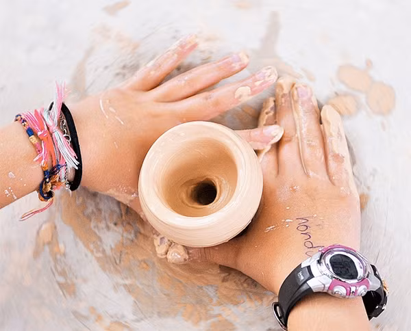 Chơi và học tại làng gốm Bát Tràng