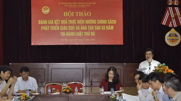 Giám đốc Sở Giáo dục và Đào tạo Hà Nội Nguyễn Hữu Độ phát biểu tại hội thảo.