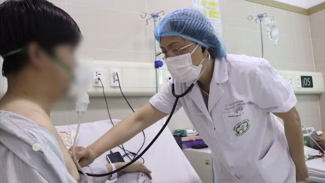 Bệnh nhân mắc ho gà ở tuổi trưởng thành.