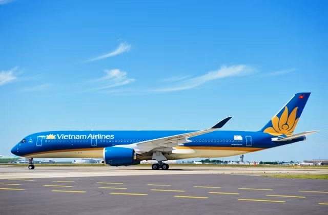 Máy bay Vietnam Airlines hạ cánh khẩn cấp tại Ấn Độ.