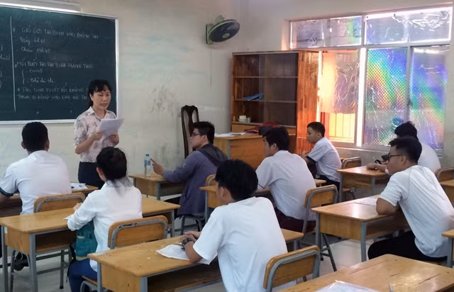 Nếu không có cơ chế giám sát hiệu quả, việc bỏ biên chế sẽ tạo cơ hội phát sinh nhiều tiêu cực.