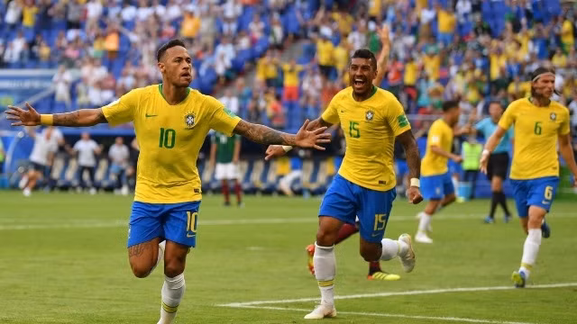 Trái ngược với những gì thường thấy, thành công của bóng đá Nam Mỹ ở kỳ World Cup lần này lại đến từ lối chơi phòng ngự chặt chẽ khá thực dụng. (Ảnh: FIFA)