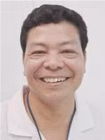 Bác sĩ Bạch Văn Cam.