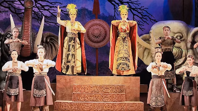 Một cảnh trong vở Vương nữ Mê Linh của Nhà hát Chèo Hà Nội. Ảnh: HOÀNG QUYÊN