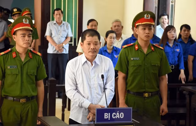 Bị cáo Lê Quốc Bình tại phiên tòa.