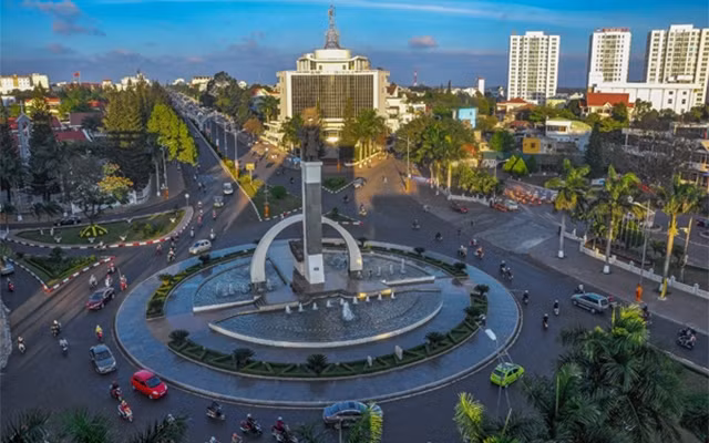 Ngã sáu Buôn Ma Thuột (Ảnh: vhttdldaklak.gov.vn)