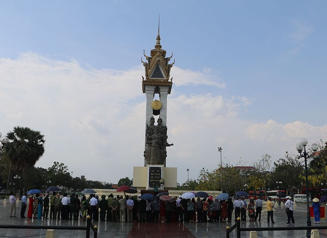 Lễ tri ân các Anh hùng liệt sĩ tại Đài Hữu nghị Việt Nam - Campuchia ở Thủ đô Phnom Penh
