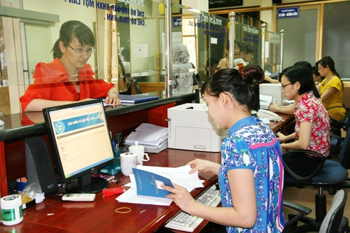 Người lao động đến giải quyết chế độ tại cơ quan bảo hiểm xã hội.