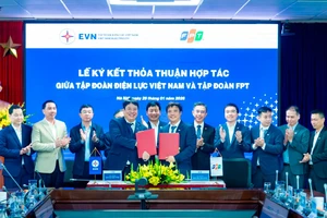 Tập đoàn Điện lực Việt Nam (EVN) và Tập đoàn FPT ký kết thỏa thuận hợp tác chiến lược.