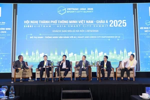 Tọa đàm về phương thức quản trị đô thị trong bối cảnh thực hiện mô hình chính quyền 2 cấp trong khuôn khổ Hội nghị.