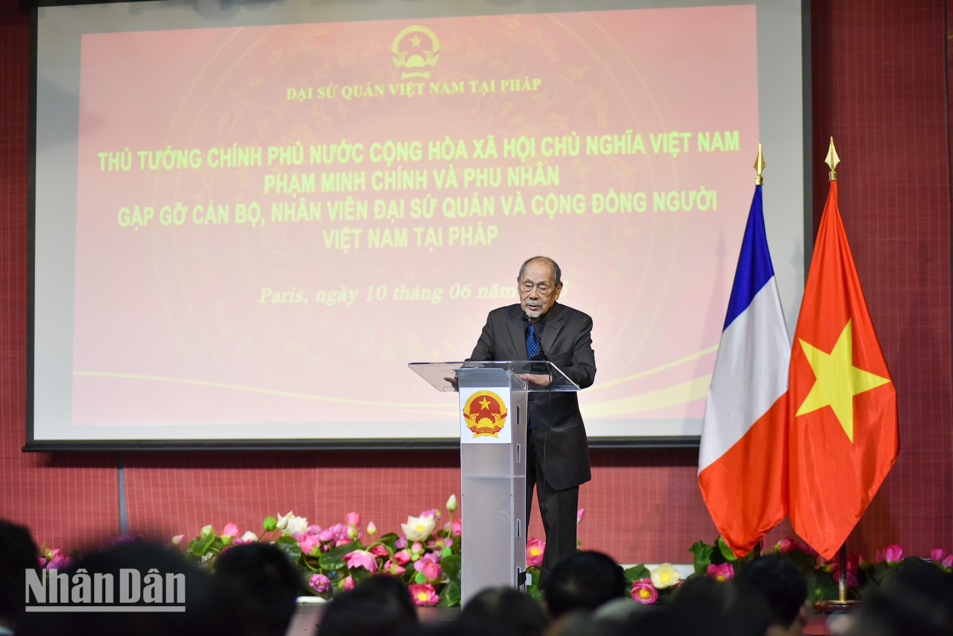 Ông Nguyễn Văn Bổn, nguyên Chủ tịch đặc trách đối ngoại của Hội người Việt Nam tại Pháp, bày tỏ tự hào trước những thành tựu phát triển của đất nước và tin tưởng Việt Nam sẽ vững bước tiến vào kỷ nguyên vươn mình. duy-6053-1.jpg